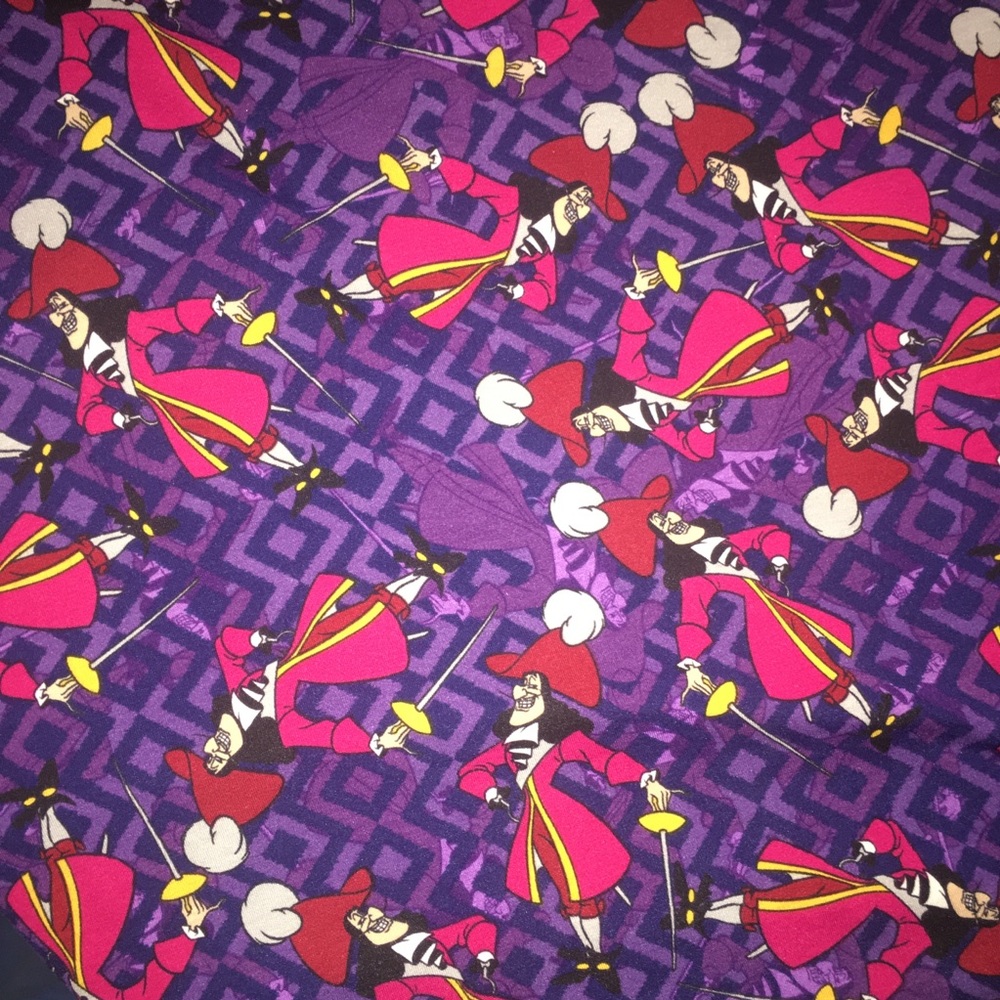 NWT LuLaRoe Captain Hook Shirt/Tunic